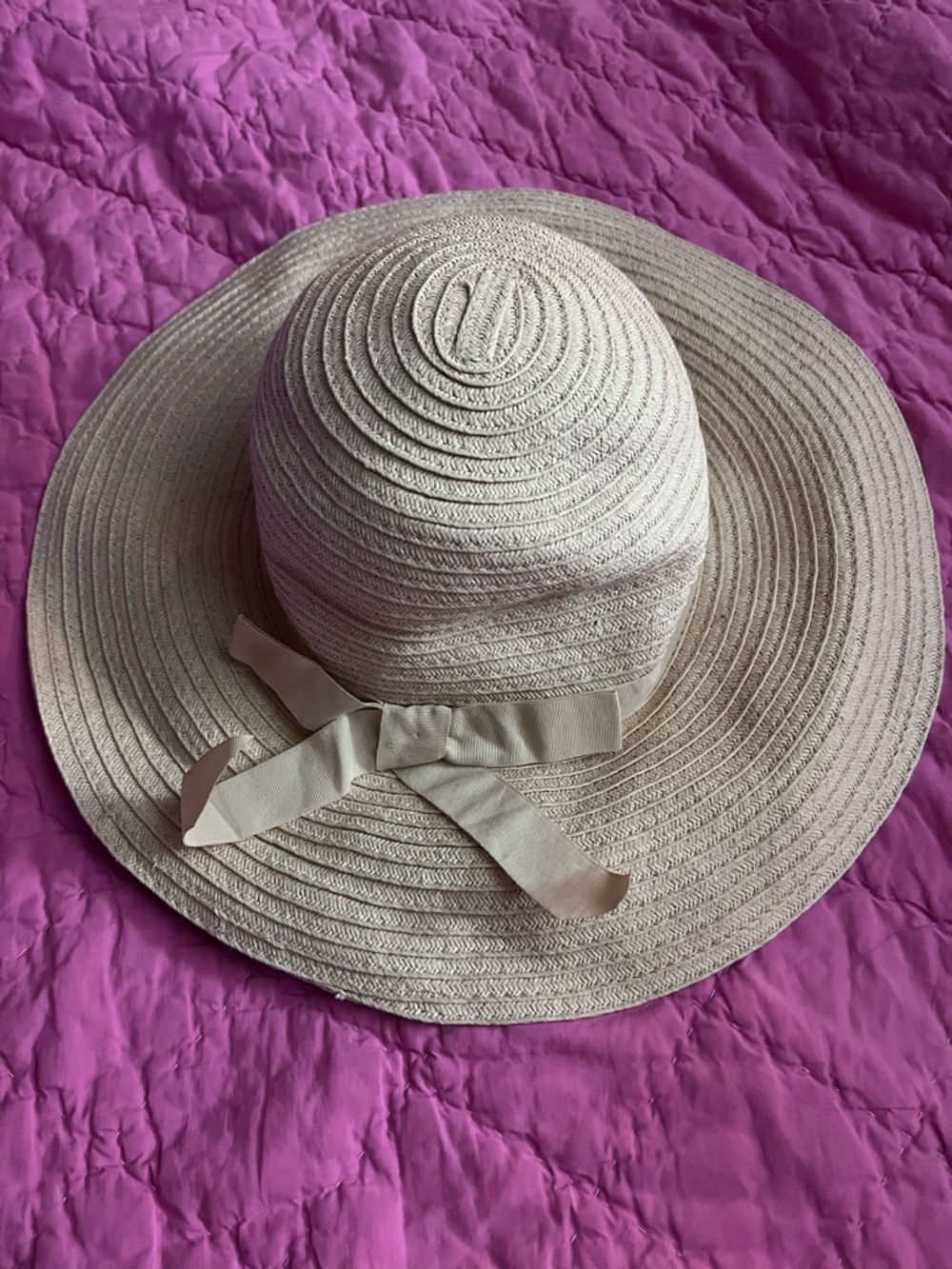 Classic Cream Wide-Brim Sun Hat with Bow